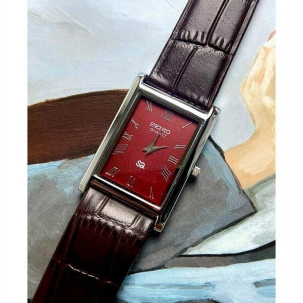 Seiko Men's Slim Quartz Watch ? Silver Case, Roman Numeral Dial, Elegant Design with Leather Strap